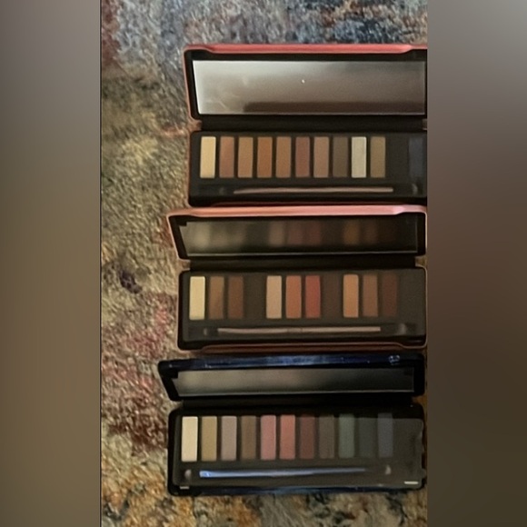 Pristine condition! 3 eye shadow pallets basically brand new!! - Picture 2 of 3